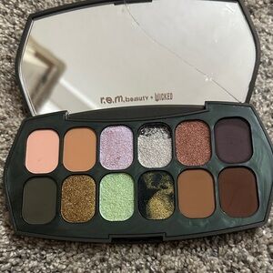 Wicked Eyeshadow Palette - Vibrant Shades